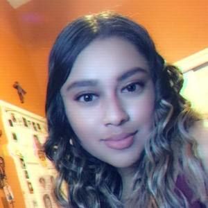 Meet your Posher, Alexandra